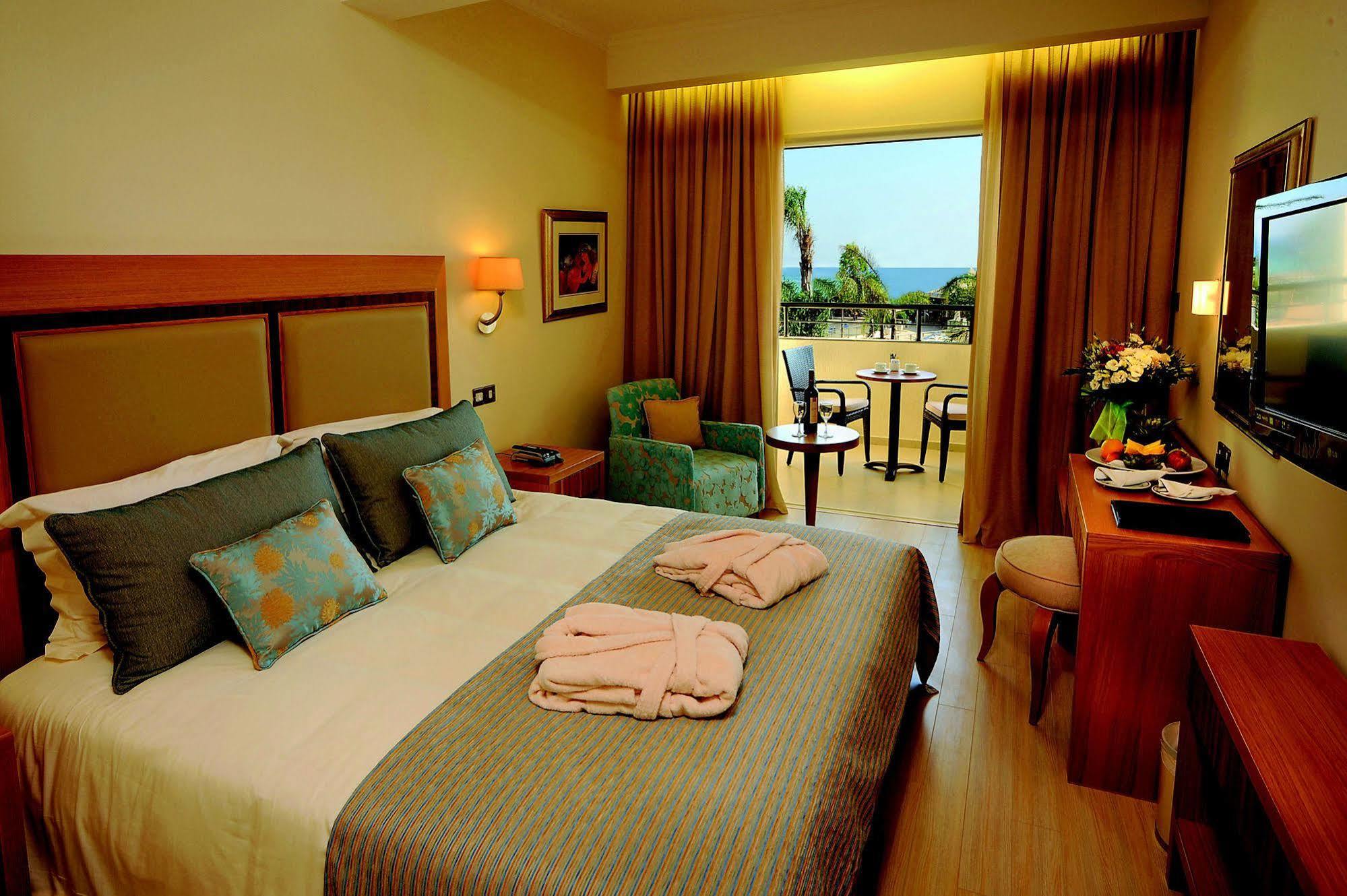 Hotel Olympic Bay Adults Only Agia Napa Exterior foto